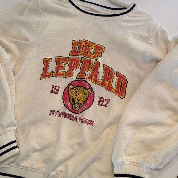 Pilcro Off-White Def Leppard Graphic Sweatshirt with Red & Yellow Logo - Picture 8 of 9